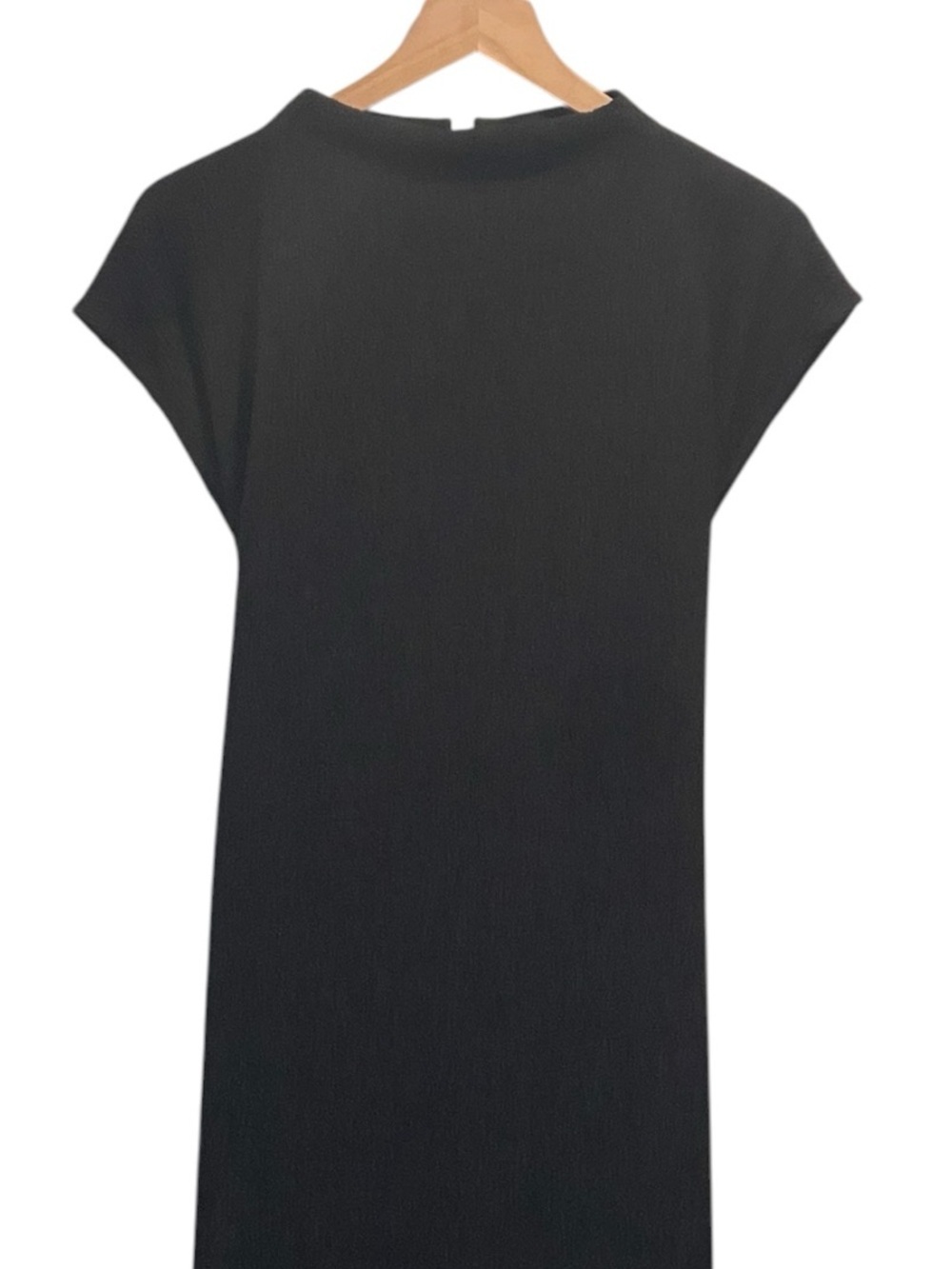 Eileen Fisher Crinkle, Black Funnel Neck Midi
Dress,Cap Sleeve,Elastic Waist-XS - Picture 14 of 16